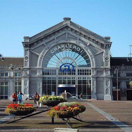 シャルルロワTirou 5 Centre - Gare - Aeroportアパートメント エクステリア 写真